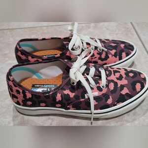 Vans NWOT Lace Up Canvas Shoes